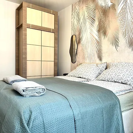 Nyska - Self Check-in 20h - Parking