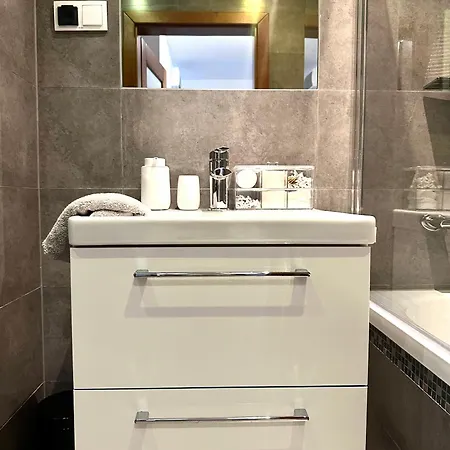 Nyska - Self Check-in 20h - Parking * Вроцлав