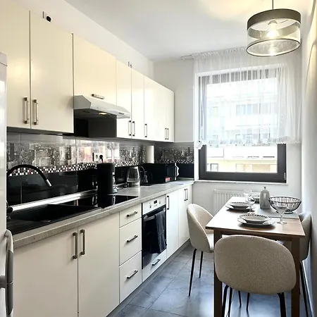 Nyska - Self Check-in 20h - Parking Apartment *